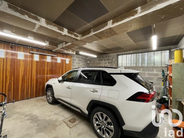 Maison traditionnelle 7 pièces de 210 m² à Louviers (27400)