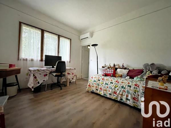 Maison traditionnelle 7 pièces de 210 m² à Louviers (27400)