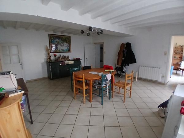 MAISON 7 PIECES 132 M2 LA CROPTE