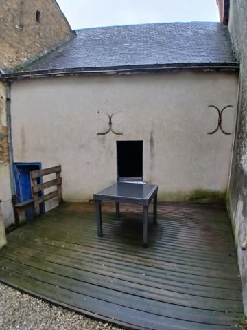 MAISON 7 PIECES 132 M2 LA CROPTE