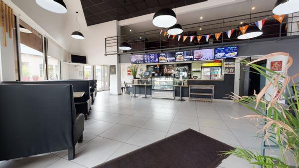 Local commercial 264.3 m2