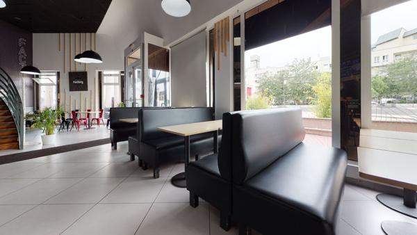 Local commercial 264.3 m2