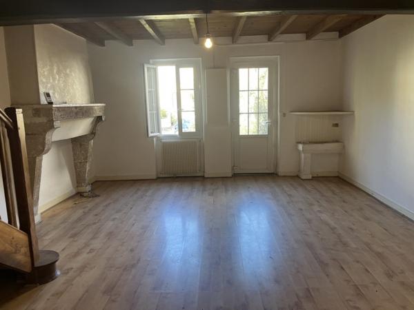 Maison à louer |  LE FLEIX |  2 pièces | 77 m²