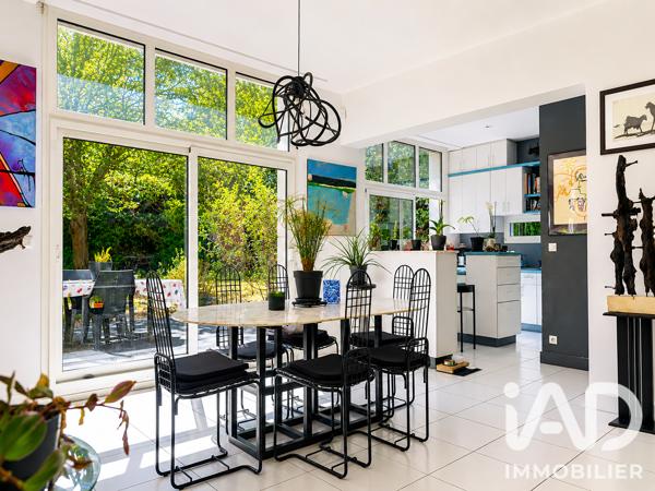 Maison à vendre 6 pièces 239,75 m² Dourdan