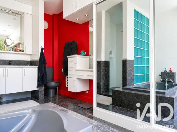 Maison à vendre 6 pièces 239,75 m² Dourdan