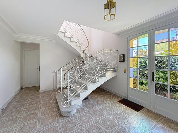 Maison Orvault 8 pièce(s) 175 m2 / 6 chambres / jardin sud / garage