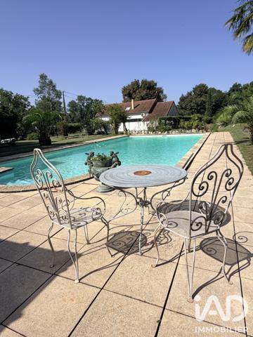 Maison à vendre 9 pièces 285 m² Mont