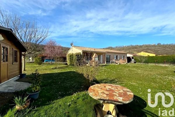 Maison 6 pièces de 106 m² à Le Peyrat (09600)