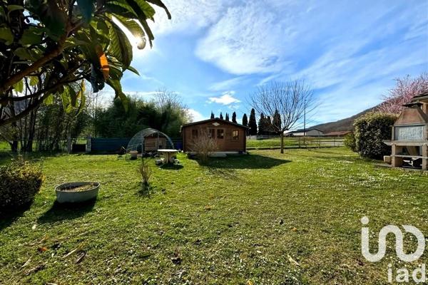 Maison 6 pièces de 106 m² à Le Peyrat (09600)