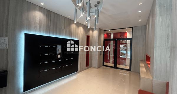 Location Studio 31.81 m² - Paris 75017