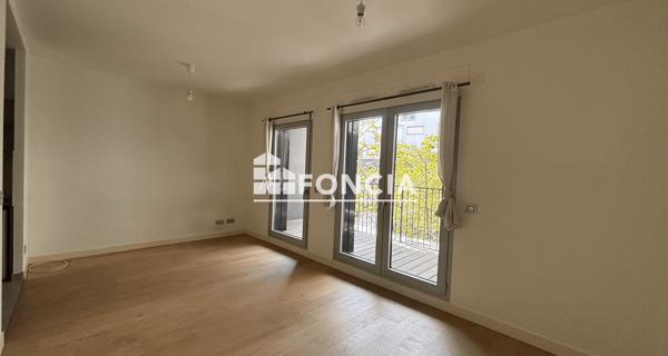 Location Studio 31.81 m² - Paris 75017