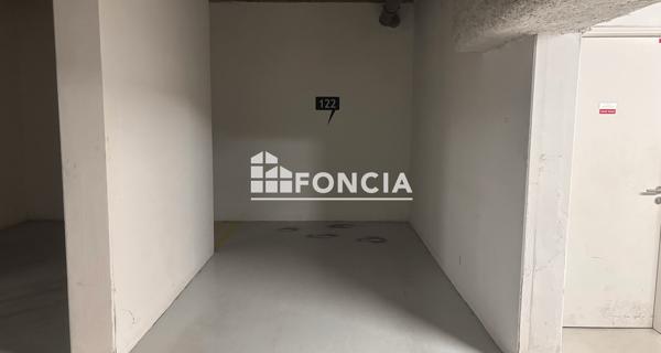 Location Studio 31.81 m² - Paris 75017