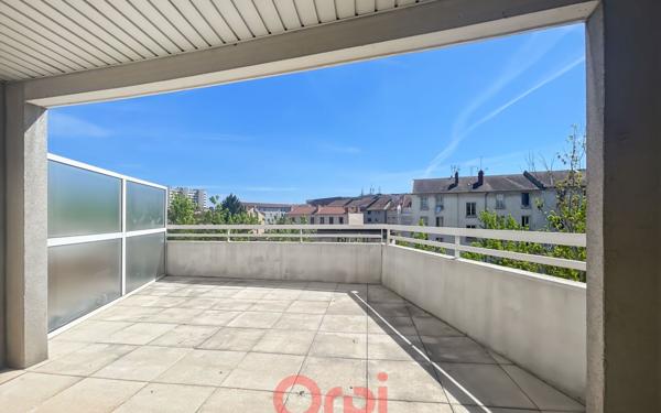 Appartement à vendre    3 pièces • 83 m2 Lyon 3