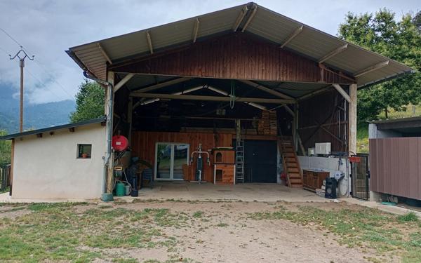 Maison à vendre    2 pièces •  Concoules