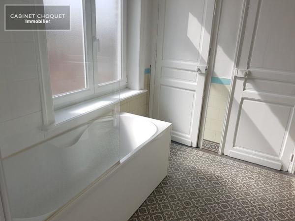 APPARTEMENT T2 A LOUER - LILLE LISIERE CENTRE - 54.5 m 2 - 699 € charges comprises par mois