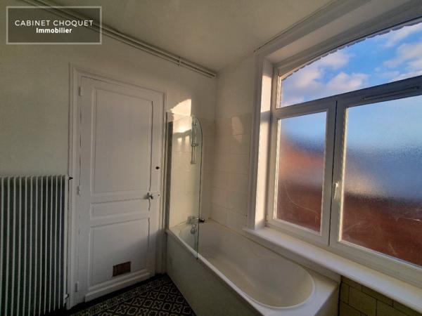 APPARTEMENT T2 A LOUER - LILLE LISIERE CENTRE - 54.5 m 2 - 699 € charges comprises par mois