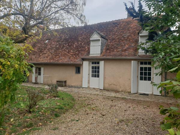 Maison de ville à vendre à Neuvy-Saint-Sépulchre dans l'Indre (36230), ref : CG/297