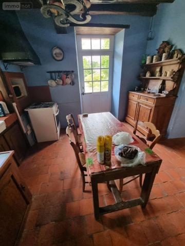 Maison de ville à vendre à Neuvy-Saint-Sépulchre dans l'Indre (36230), ref : CG/297