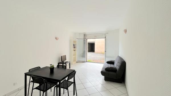 A LOUER APPARTEMENT 1 PIECE MEUBLE - SAINT ANDRE DE CUBZAC CENTRE , Saint andre de cubzac A LOUER APPARTEMENT 1 PIECE MEUBLE - SAINT ANDRE DE CUBZAC CENTRE , Saint andre de cubzac