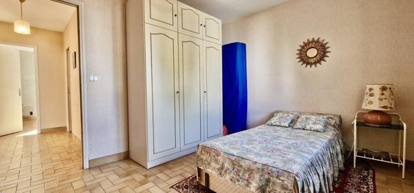 MAISON DE VILLE PIECES – QUARTIER CALME & PROCHE FACULTÉS 105 m²