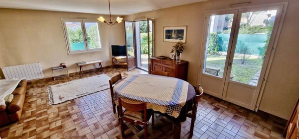 MAISON DE VILLE PIECES – QUARTIER CALME & PROCHE FACULTÉS 105 m²