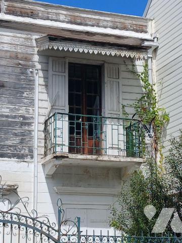 Maison à Vendre à Saint-Denis

Située en plein coeur du centre ville, bâtisse créole à restau...