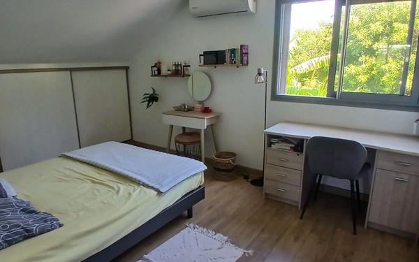 Maison à vendre    5 pièces • 143 m2 Saint-Leu