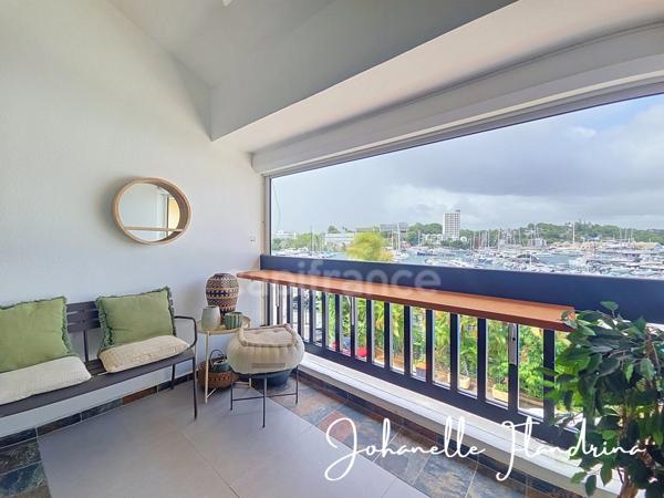 Appt. à louer : T3 Duplex meublé. Entièrement rénové - Vue Marina, Le Gosier