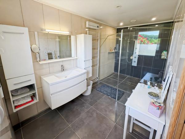 ✨ Maison contemporaine avec piscine intérieure à 1h30 de Bordeaux et Toulouse