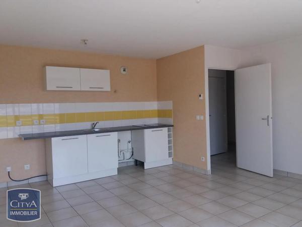 Appartement à louer 3 pièces 60.85m² Châteauroux (36000)