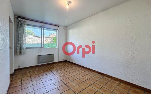 Appartement à vendre    1 pièce • 25 m2 Orsay