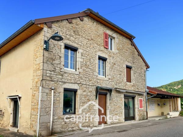 Dpt Jura (39), Maison de village à vendre BEAUFORT 39190 - maison 5 pièces