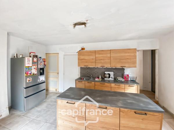 Dpt Jura (39), Maison de village à vendre BEAUFORT 39190 - maison 5 pièces