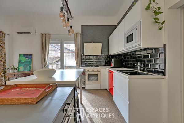 Maison rénovée avec cour proche centre-ville