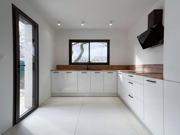 A VENDRE TRELAZE Maison 4 chambres 133 m² avec garage, jardin !