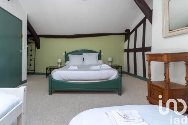 Maison à vendre 11 pièces 185 m² Saint-Léonard-de-Noblat