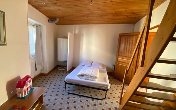 Maison à vendre    4 pièces • 93,46 m2 Largentière