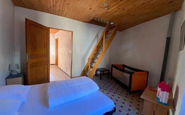 Maison à vendre    4 pièces • 93,46 m2 Largentière