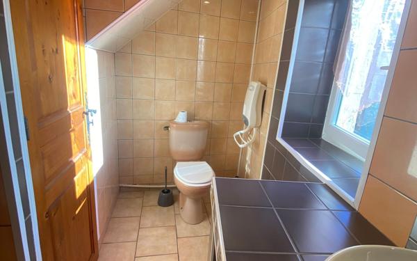 Maison à vendre    4 pièces • 93,46 m2 Largentière