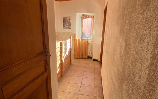 Maison à vendre    4 pièces • 93,46 m2 Largentière