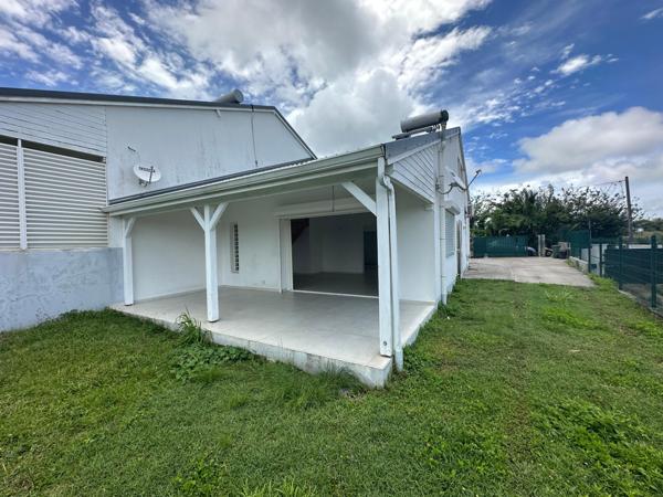 A LOUER JOLIE VILLA T4 EN DUPLEX A COLIN PETIT-BOURG