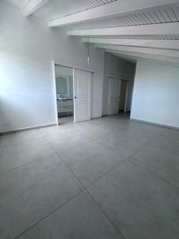 A LOUER JOLIE VILLA T4 EN DUPLEX A COLIN PETIT-BOURG