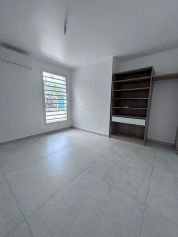 A LOUER JOLIE VILLA T4 EN DUPLEX A COLIN PETIT-BOURG