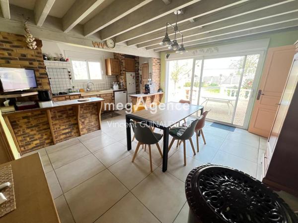 Maison à Montrevault-sur-Èvre, 49600 - 8 pièces 206m²