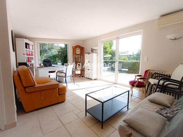 Maison à CAVALAIRE-SUR-MER, 83240 - 7 pièces 250m²