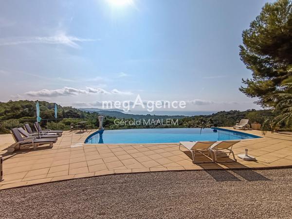 Maison à CAVALAIRE-SUR-MER, 83240 - 7 pièces 250m²