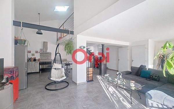 Maison à vendre    3 pièces •  Junas