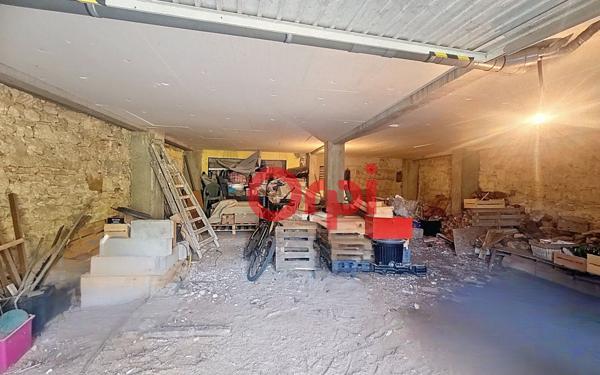 Maison à vendre    3 pièces •  Junas