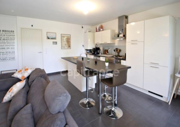 Appartement en rez-dejardin à vendre 3 pièces de 67 m² SCIEZ (74)