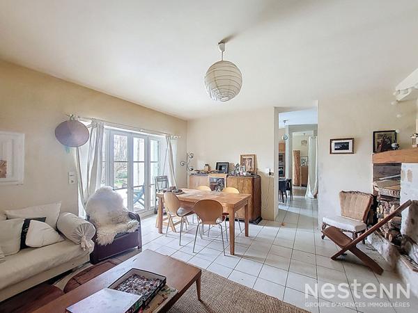 A Vendre Maison de ville de 134 m² avec terrasse et jardin au coeur de Mézin